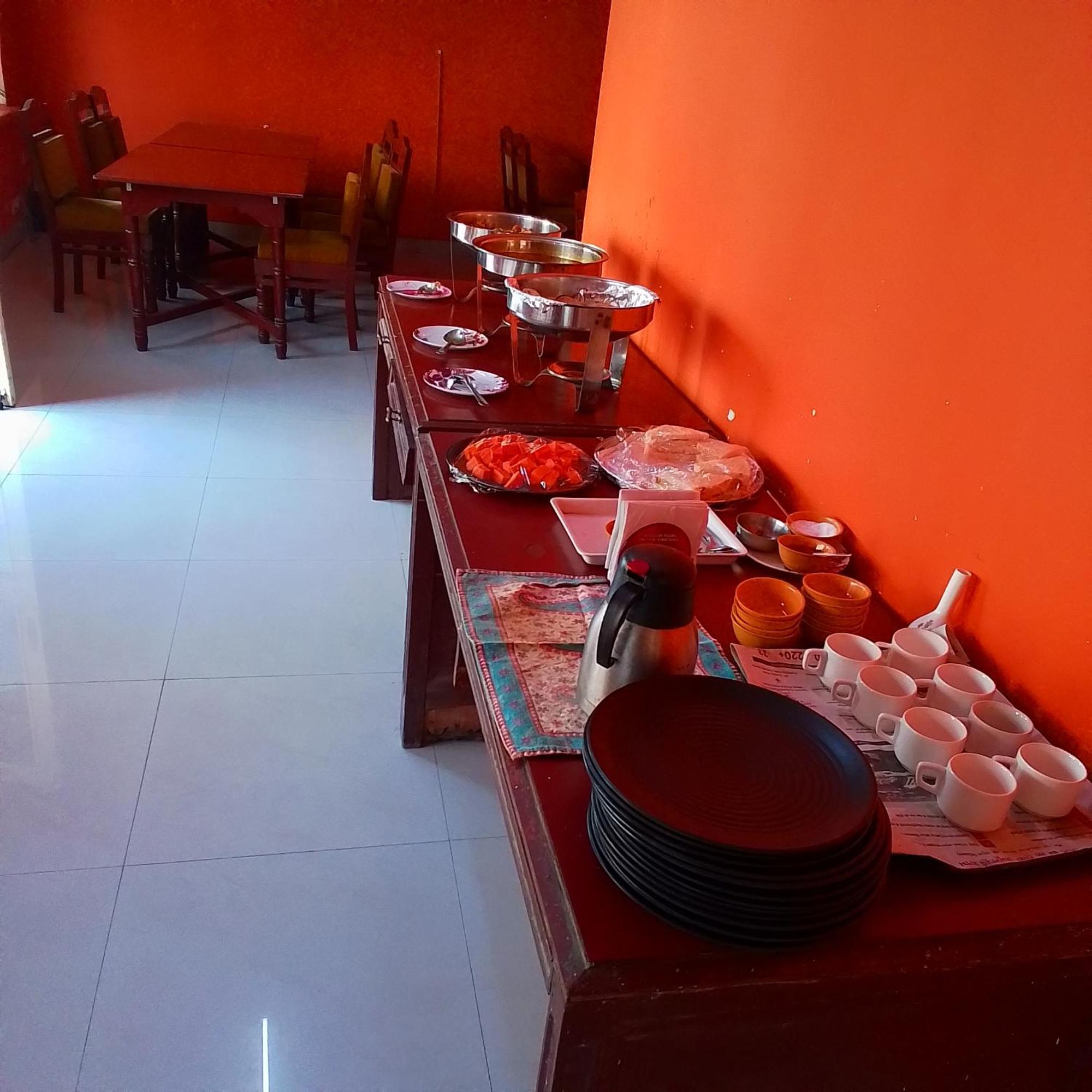 Hotel Singhasan House Джайпур Екстериор снимка